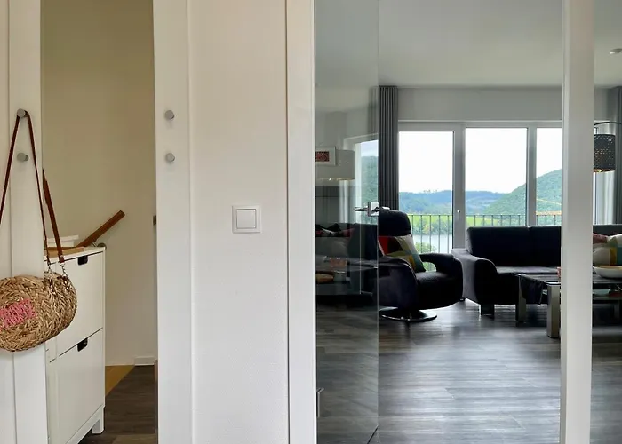 Sonnenweg 8 度假居 *